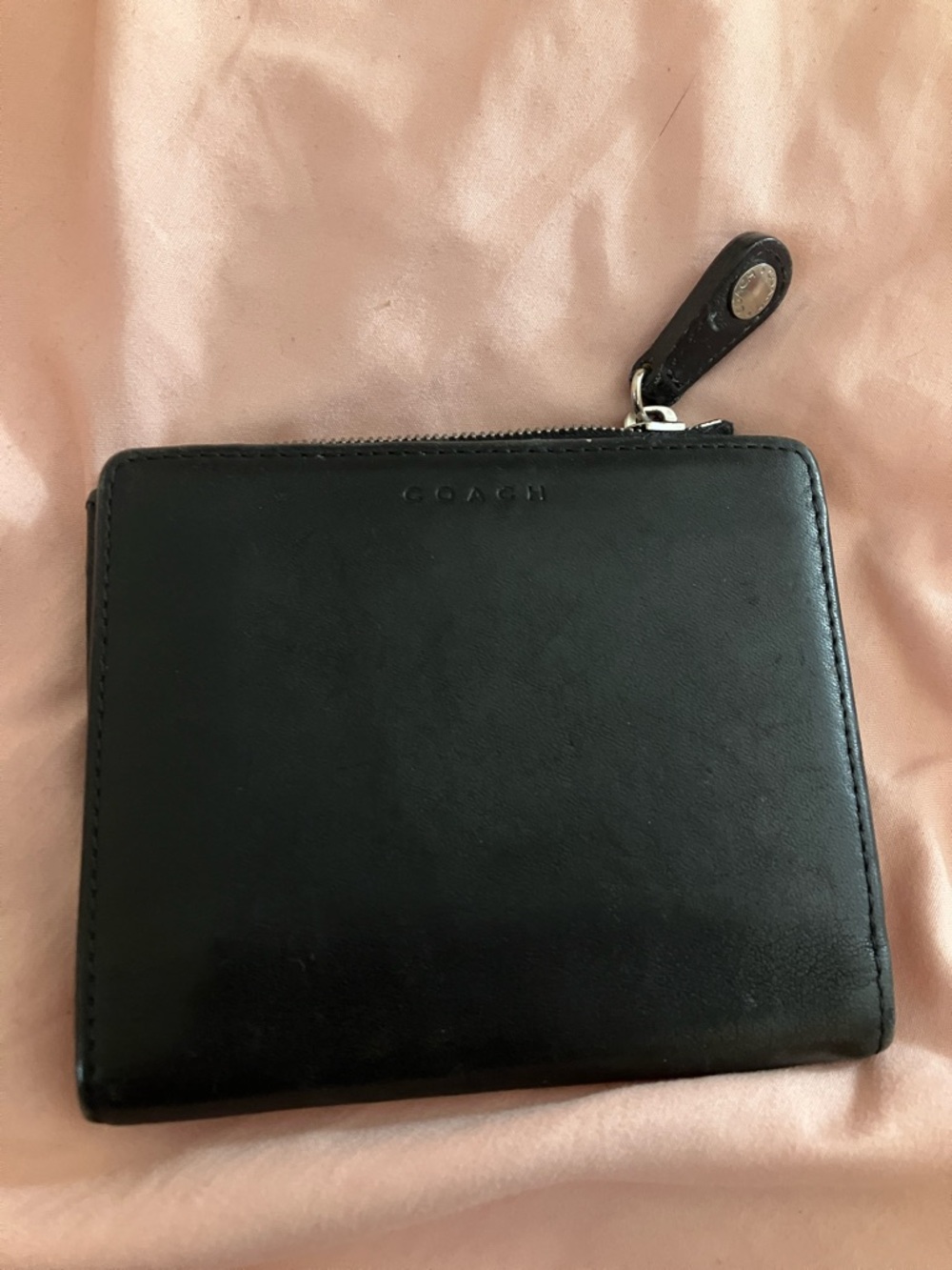 Vintage Coach Black Leather Zip Bifold Wallet
